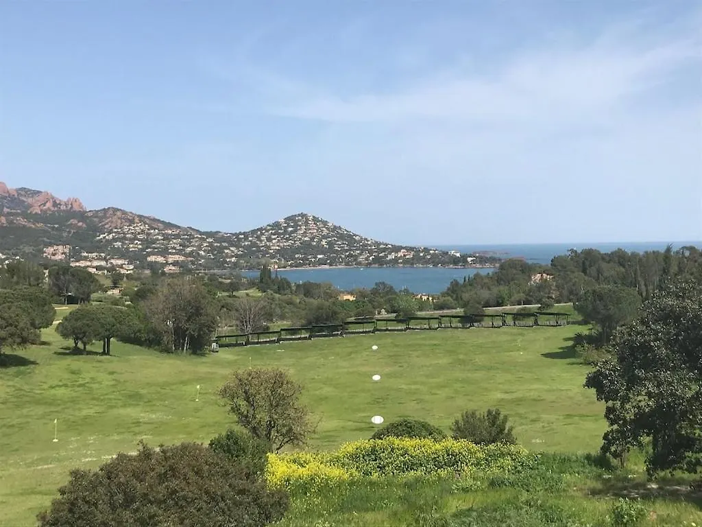 Agay, Cap Esterel, Magnifique Vue Mer Panoramique Et Massif De L'Esterel, Terrasse Sud, Acces 5 Piscines, Parking, Dernier Etage, Classe 3 Etoiles, Site Naturel De Reve Saint-Raphaël 아파트