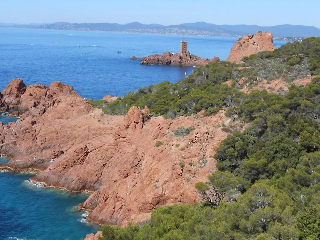 Agay, Cap Esterel, Magnifique Vue Mer Panoramique Et Massif De L'Esterel, Terrasse Sud, Acces 5 Piscines, Parking, Dernier Etage, Classe 3 Etoiles, Site Naturel De Reve Saint-Raphaël 프랑스