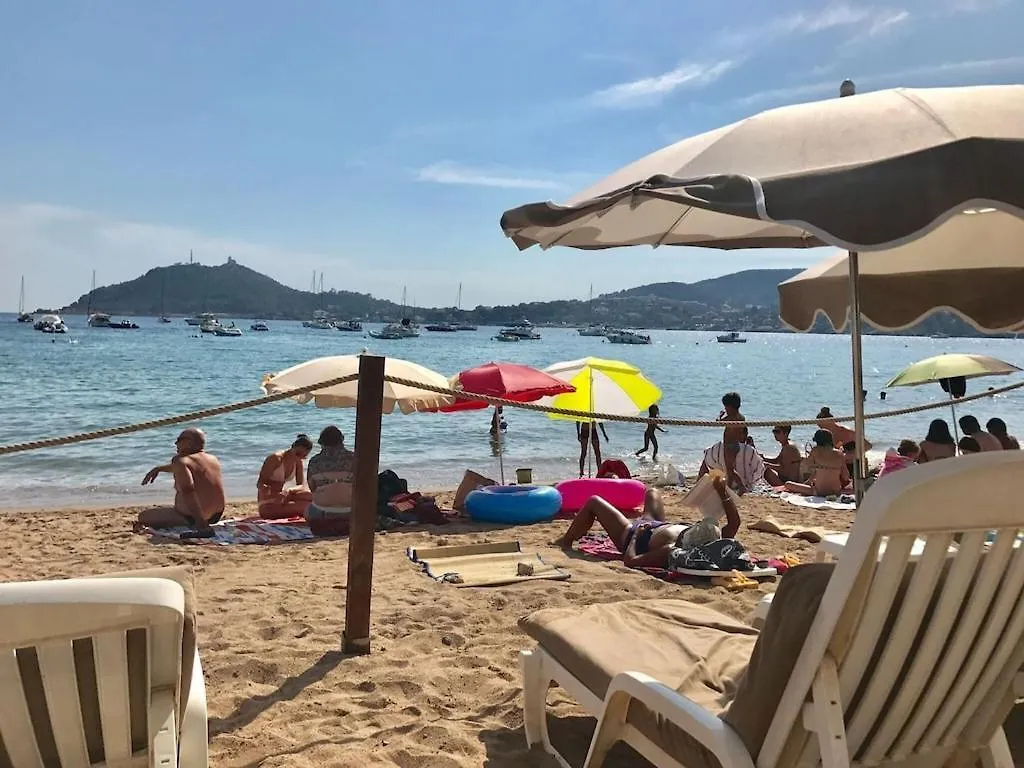Agay, Cap Esterel, Magnifique Vue Mer Panoramique Et Massif De L'Esterel, Terrasse Sud, Acces 5 Piscines, Parking, Dernier Etage, Classe 3 Etoiles, Site Naturel De Reve Saint-Raphaël 0*,  프랑스