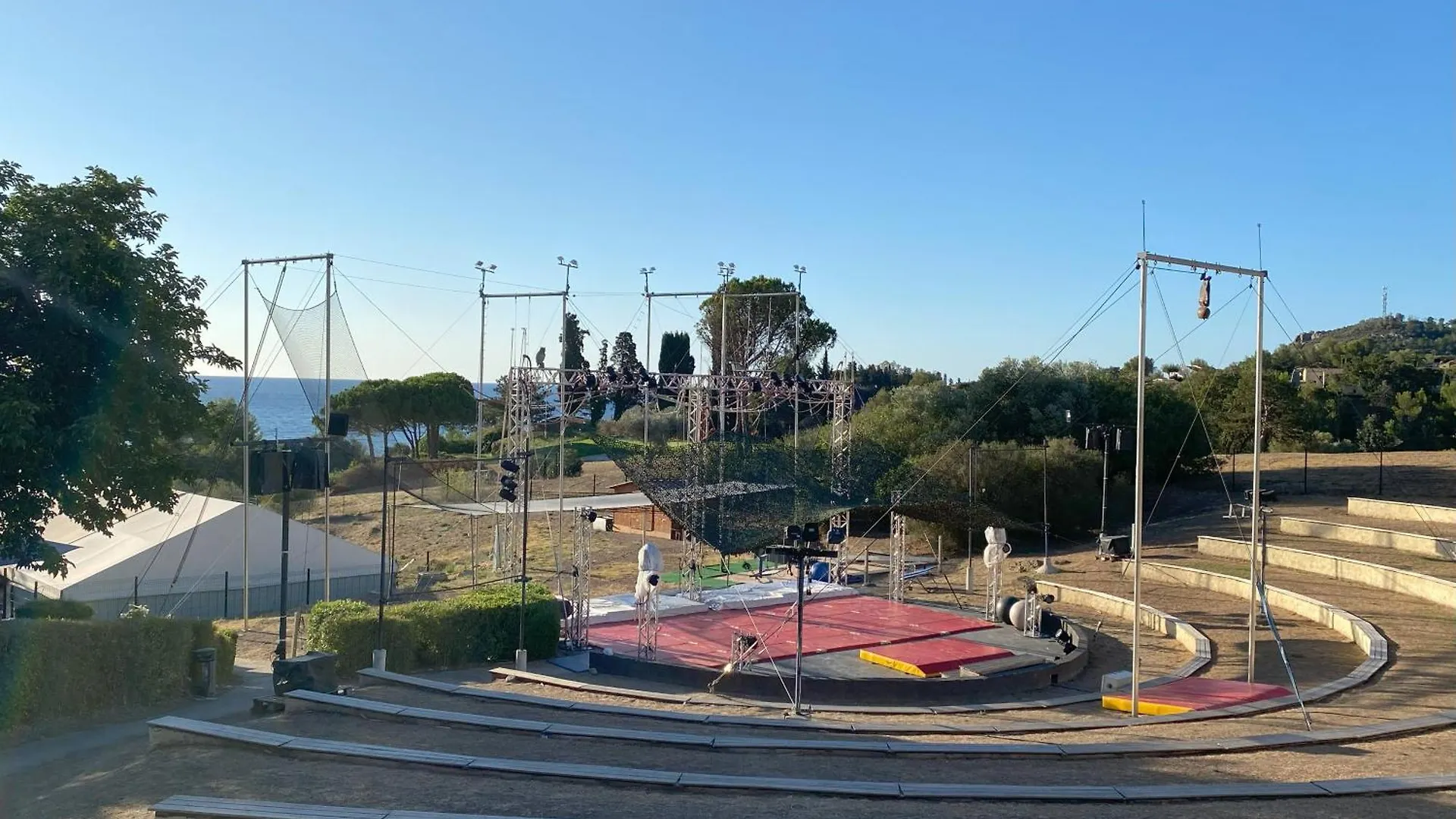 Апартаменты Agay, Cap Esterel, Magnifique Vue Mer Panoramique Et Massif De L'Esterel, Terrasse Sud, Acces 5 Piscines, Parking, Dernier Etage, Classe 3 Etoiles, Site Naturel De Reve Сен-Рафаэль