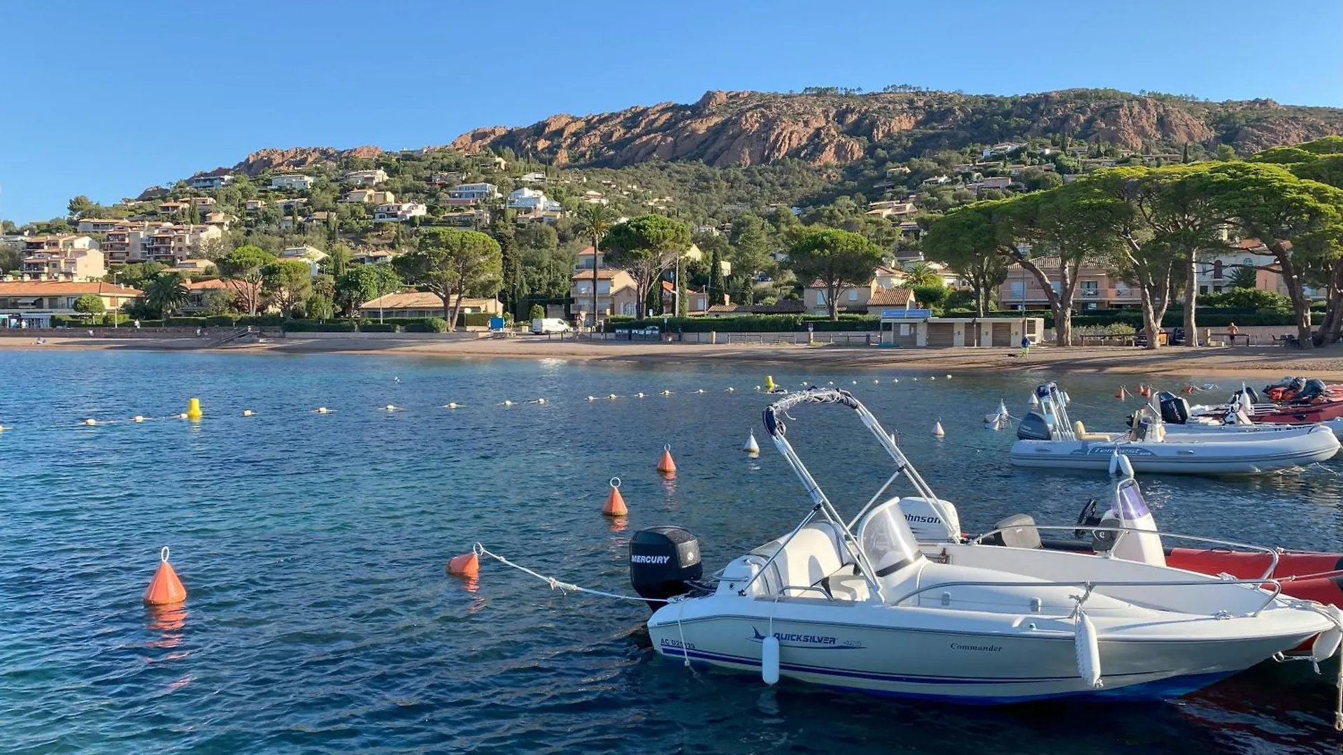 Agay, Cap Esterel, Magnifique Vue Mer Panoramique Et Massif De L'Esterel, Terrasse Sud, Acces 5 Piscines, Parking, Dernier Etage, Classe 3 Etoiles, Site Naturel De Reve Saint-Raphaël 아파트