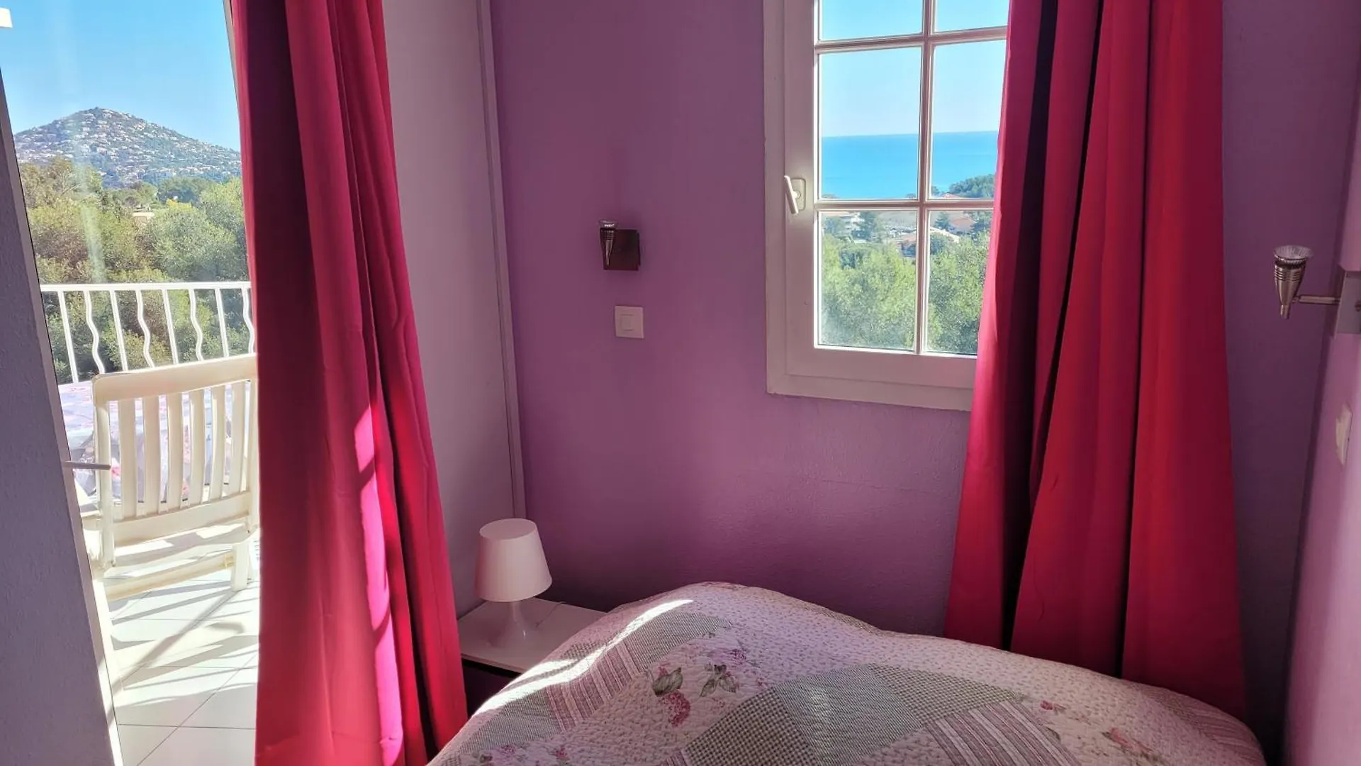 Agay, Cap Esterel, Magnifique Vue Mer Panoramique Et Massif De L'Esterel, Terrasse Sud, Acces 5 Piscines, Parking, Dernier Etage, Classe 3 Etoiles, Site Naturel De Reve Сен-Рафаэль Франция